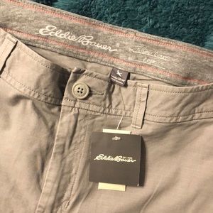 Eddie Bauer 6-pocket “Slightly Curvy” Travel Pants